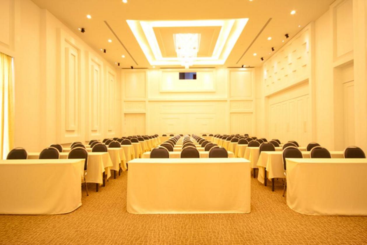 هتل کریستال پالاس